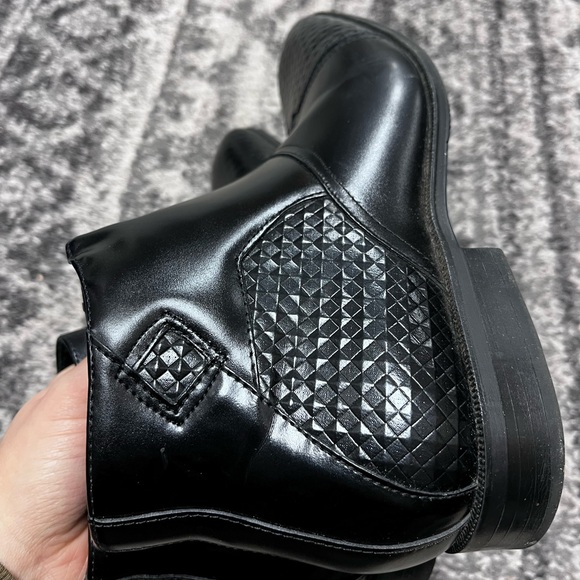 Stacy Adams Cap Toe Chelsea Boot Black 7.5 Memory Foam Cushion - Picture 11 of 12